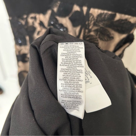 Dress the Population Aspen Floral Lace Midi Dress - Picture 13 of 14